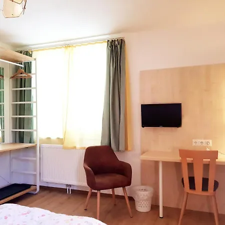 Pan Haus 3*